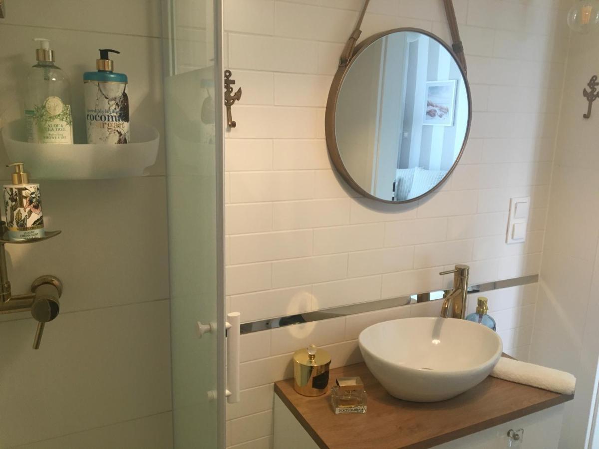 Apartament Marine Holiday Elblag - Winda -Parking W Hali Garazowej -Gratis -Business Stays Buitenkant foto