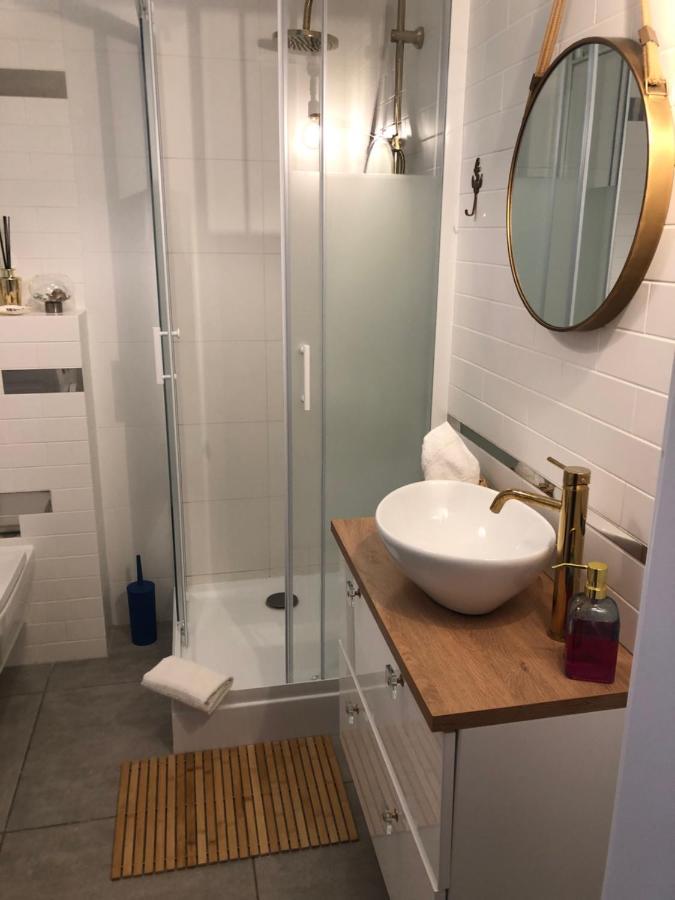 Apartament Marine Holiday Elblag - Winda -Parking W Hali Garazowej -Gratis -Business Stays Buitenkant foto